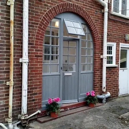 Seawinds Holiday Apartment, Dog-Friendly Rhos-on-Sea Exterior photo