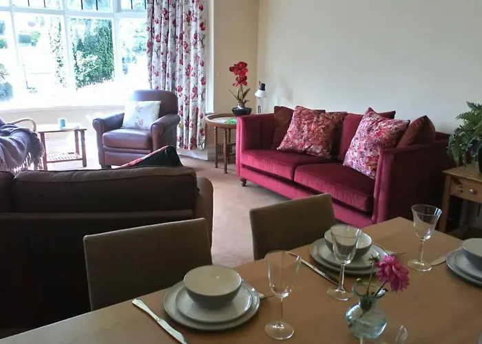 Seawinds Holiday Apartment, Dog-Friendly